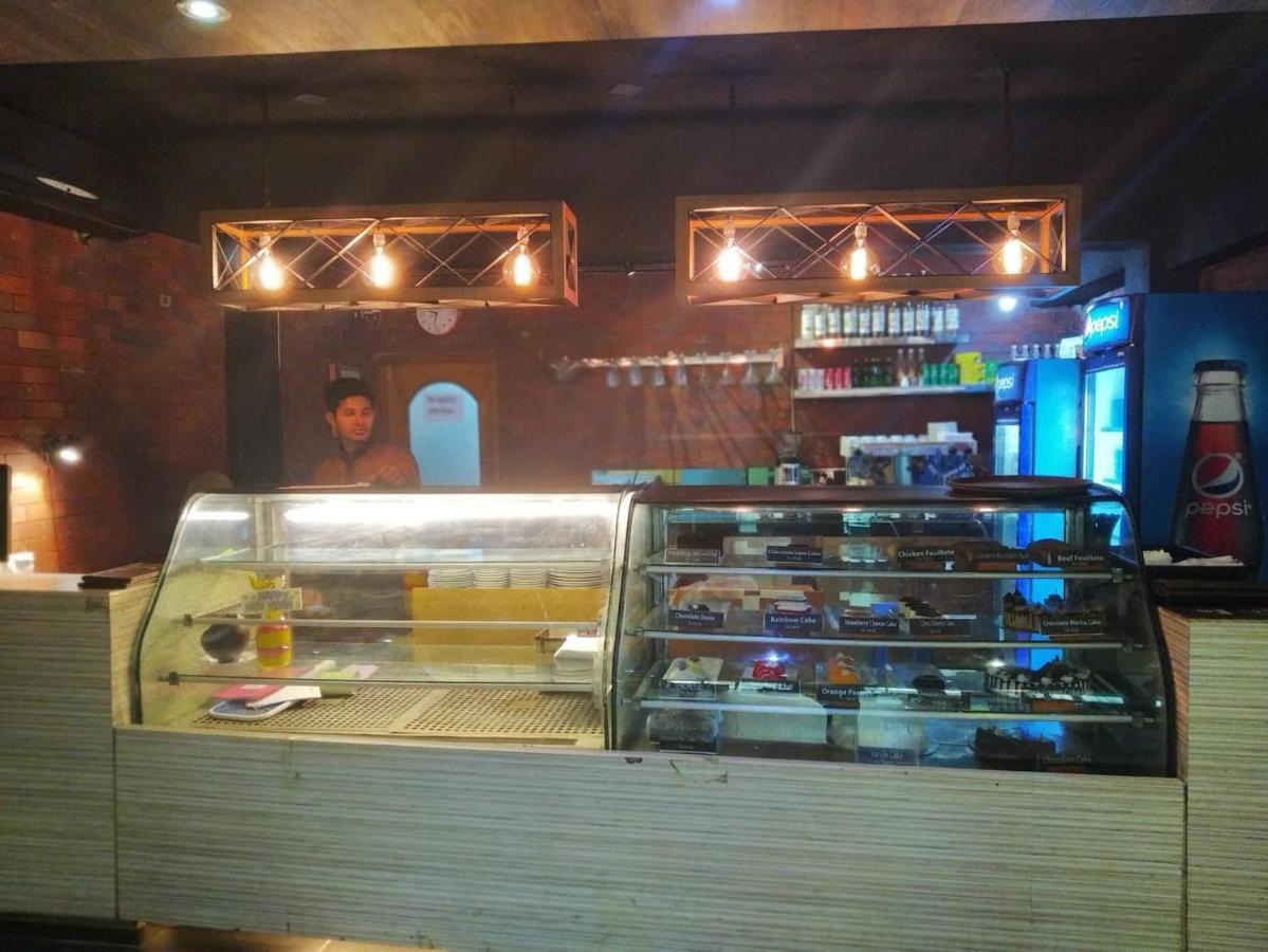 호텔 캐슬 살람 Khulna 외부 사진